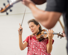 Solistas da Orquestra da Ópera de Paris ministram masterclasses de música na Embap