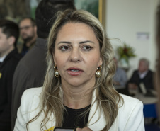 A escola que mais recebeu recursos nessa iniciativa foi o Colégio Estadual João XXIII, de Clevelândia. Ao todo, a instituição receberá R$ 3,9 milhões para diversas intervenções. “A escola estava com problemas, calçadas, muro deteriorado. E está sendo toda revitalizada, para dar mais qualidade de vida aos alunos e aos professores”, comentou a prefeita Rafaela Losi. 