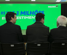 Governador entrega R$33,3 milhões em novos equipamentos para colégios estaduais