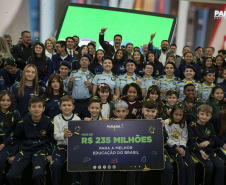 Governador entrega R$33,3 milhões em novos equipamentos para colégios estaduais
