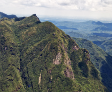 IAT faz alerta para a preparação adequada fora da temporada de montanha para evitar acidentes no Parque Estadual Pico do Marumb