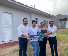 Com recursos do Estado, Cohapar entrega novo residencial no município de Quinta do Sol