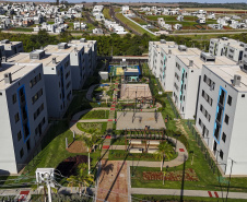 Londrina, 25 de outubro de 2024 - O governador em exercício Darci Piana inaugura residencial com 512 apartamentos dentro do programa Casa Fácil Paraná.