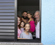Londrina, 25 de outubro de 2024 - O governador em exercício Darci Piana inaugura residencial com 512 apartamentos dentro do programa Casa Fácil Paraná.