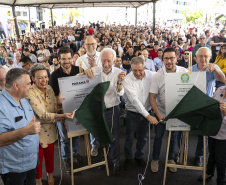 Londrina, 25 de outubro de 2024 - O governador em exercício Darci Piana inaugura residencial com 512 apartamentos dentro do programa Casa Fácil Paraná.
