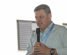 Londrina, 25 de outubro de 2024 - O governador em exercício Darci Piana inaugura residencial com 512 apartamentos dentro do programa Casa Fácil Paraná.