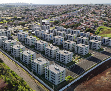 Londrina, 25 de outubro de 2024 - O governador em exercício Darci Piana inaugura residencial com 512 apartamentos dentro do programa Casa Fácil Paraná.