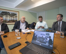 Paraná apresenta ações de sustentabilidade e rastreabilidade em reunião com embaixador do Brasil na União Europeia