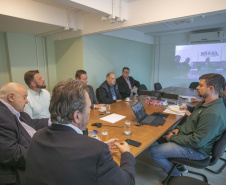 Paraná apresenta ações de sustentabilidade e rastreabilidade em reunião com embaixador do Brasil na União Europeia
