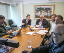 Paraná apresenta ações de sustentabilidade e rastreabilidade em reunião com embaixador do Brasil na União Europeia