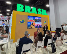 Destino do Paraná se destaca em estande da Embratur na IMEX Las Vegas