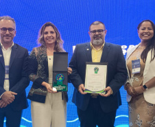 Portos do Paraná recebe Selo Impulso Verde e consolida liderança ambiental no setor portuário