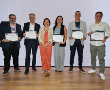 Portos do Paraná recebe Selo Impulso Verde e consolida liderança ambiental no setor portuário
