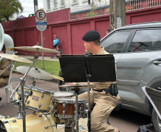  Música, alegria e esperança: Banda da PMPR celebra show para crianças do Hospital Pequeno Príncipe