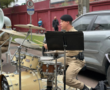  Música, alegria e esperança: Banda da PMPR celebra show para crianças do Hospital Pequeno Príncipe