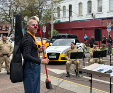  Música, alegria e esperança: Banda da PMPR celebra show para crianças do Hospital Pequeno Príncipe