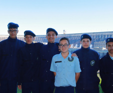 Estudantes de Campo Mourão desenvolvem projeto inovador que ransforma casca de laranja em material de construção sustentável