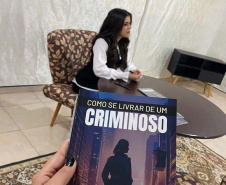 Aos 18 anos, estudante de colégio estadual em Cafezal do Sul publica livro com apoio da escola
