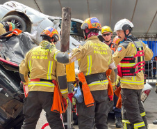 Bombeiros paranaenses vencem o 7º Desafio Nacional de Salvamento Veicular