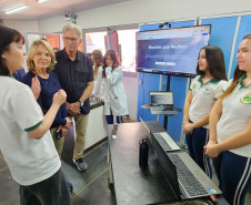 Colégio estadual promove protagonismo feminino na ciência com start up de projetos sustentáveis