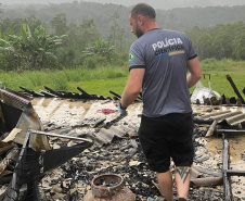 Polícia Científica do Paraná aplica técnicas avançadas para identificar origem de incêndio em caso de violência doméstica