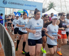 Foz do Iguaçu encerra o circuito Corridas Sanepar no interior com recorde de público