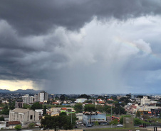 SIMEPAR - TORNADOS, SUPERCÉLULAS OU MICROEXPLOSÕES: SIMEPAR EXPLICA DIFERENÇA ENTRE FENÔMENOS COMUNS NA PRIMAVERA