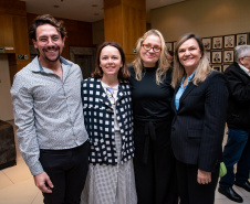 Estado firma acordo para retomada das obras do MAC-PR