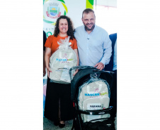 Entrega de Kits de Bebês