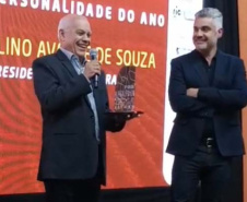 produtores rurais e extensionistas do IDR-Paraná recebem o Prêmio Orgulho da Terra 2025