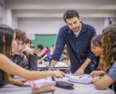 SETI - Em novo levantamento, ensino superior do Paraná tem alta histórica em cursos de excelência