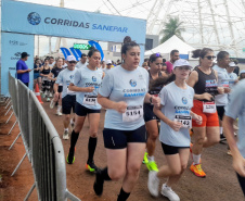 Foz do Iguaçu encerra o circuito Corridas Sanepar no interior com recorde de público
