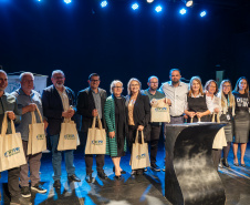 Seed-PR e TRT9 premiam finalistas do Concurso Estadual de Poesias S EED/TRT9/PCTIR de 2025