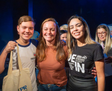 Seed-PR e TRT9 premiam finalistas do Concurso Estadual de Poesias S EED/TRT9/PCTIR de 2025