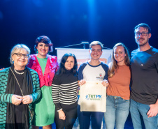 Seed-PR e TRT9 premiam finalistas do Concurso Estadual de Poesias S EED/TRT9/PCTIR de 2025