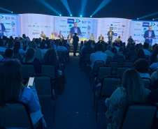 Inovação e gestão eficiente marcam o início do Congresso de Saúde em Foz do Iguaçu