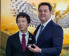 Governador Ratinho Junior recebe honraria de província japonesa