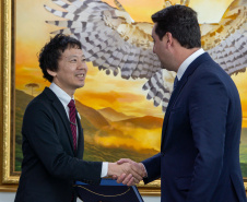 Governador Ratinho Junior recebe honraria de província japonesa