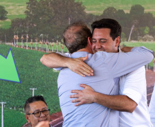 GOVERNADOR RODOVIA ANÚNCIO OBRAS