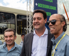 AMEP - ENTREGA DE ÔNIBUS
