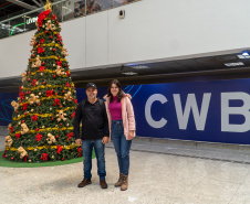 Embarque de produtoras de seda para a França