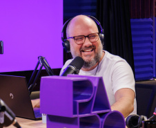 TV PR TURISMO - Papo, programa da hora do almoço da TV Paraná Turismo, estreia novo estúdio