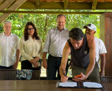 Paraná investe R$ 3 milhões em laboratório de sementes de ostra  cultivada no Litoral