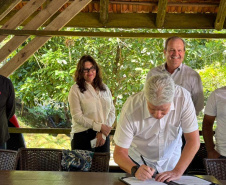 Paraná investe R$ 3 milhões em laboratório de sementes de ostra  cultivada no Litoral