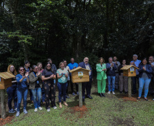 MON recebe três casas de abelhas nativas do Projeto Poliniza Paraná