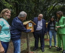 MON recebe três casas de abelhas nativas do Projeto Poliniza Paraná