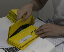 Estado entrega primeiros cartões de até R$ 50 mil para reconstrução de casas em Rio Bonito do Iguaçu