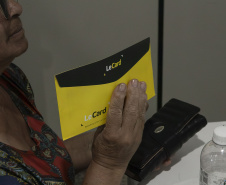 Estado entrega primeiros cartões de até R$ 50 mil para reconstrução de casas em Rio Bonito do Iguaçu