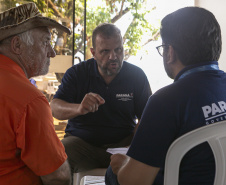 Estado entrega primeiros cartões de até R$ 50 mil para reconstrução de casas em Rio Bonito do Iguaçu