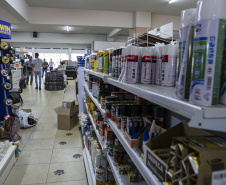 Estado entrega primeiros cartões de até R$ 50 mil para reconstrução de casas em Rio Bonito do Iguaçu